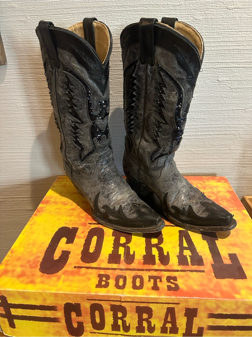 Corral Black and Gray Embellished Western Cowgirl Boots